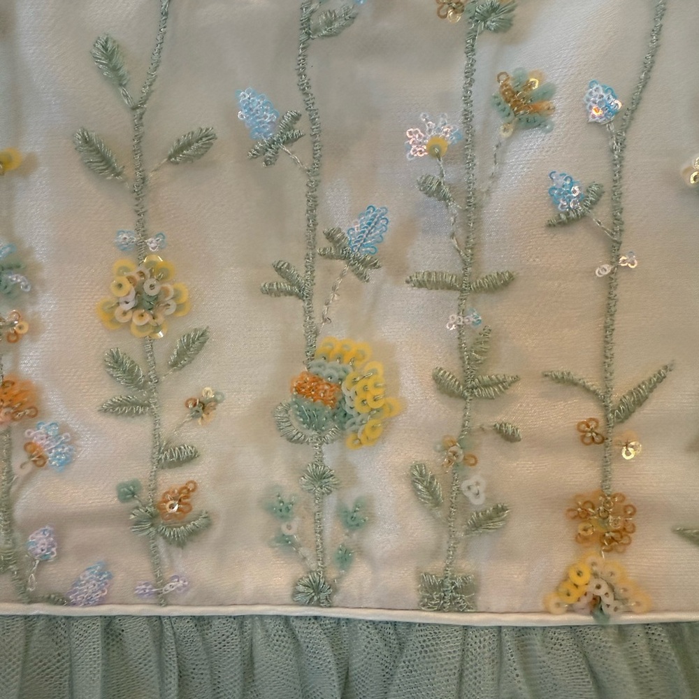 Zunie girls Floral Embroidered Dress with Tulle Skirt! Size 5. - Picture 4 of 4